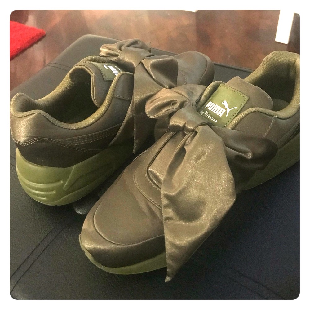 Fenty Rihanna Bow Sneaker- Like New!!